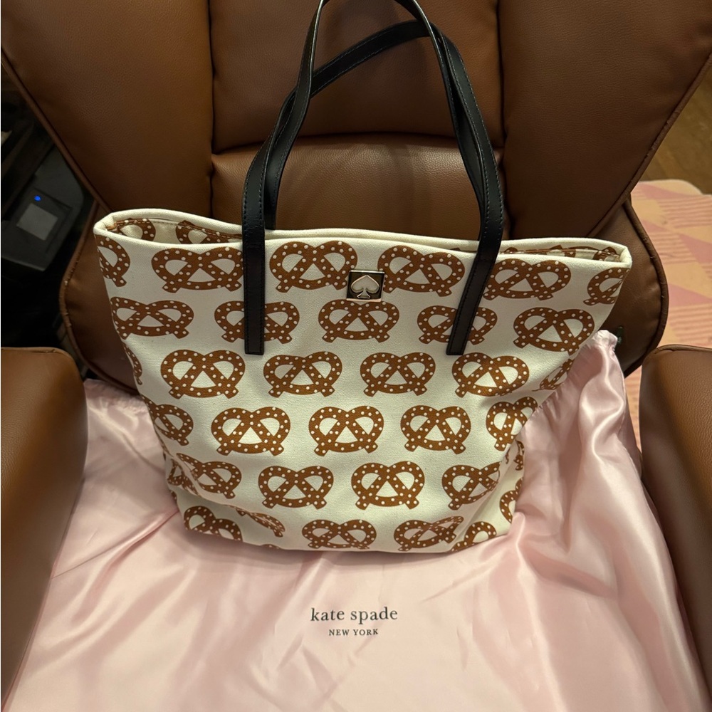 Kate Spade New York Far From The Tree Pretzel Bon Shopper Tote